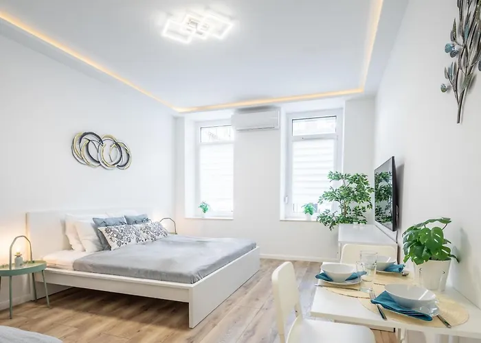 Modern In Downtown Area شقة