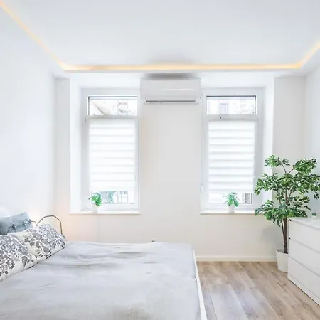 Apartment Modern In Downtown Area *